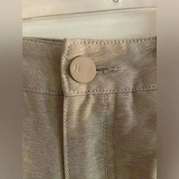 Hurley Men’s 28 Waist Shorts - Picture 2 of 5